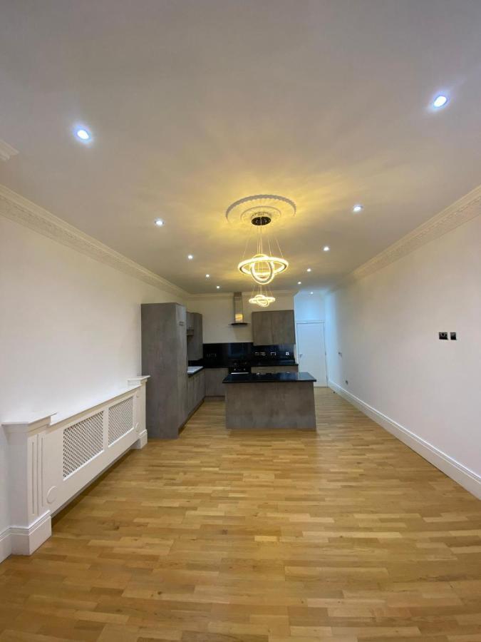 Luxury Apartment Apt4 Wolverhampton Buitenkant foto